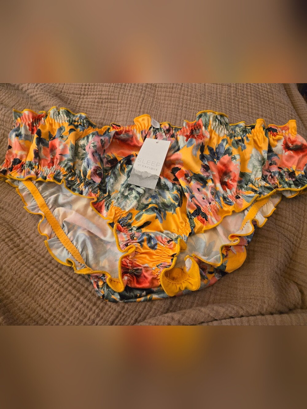 Cacique Lane Bryant Floral Ruffle Women’s Shorts - Yellow 22/24